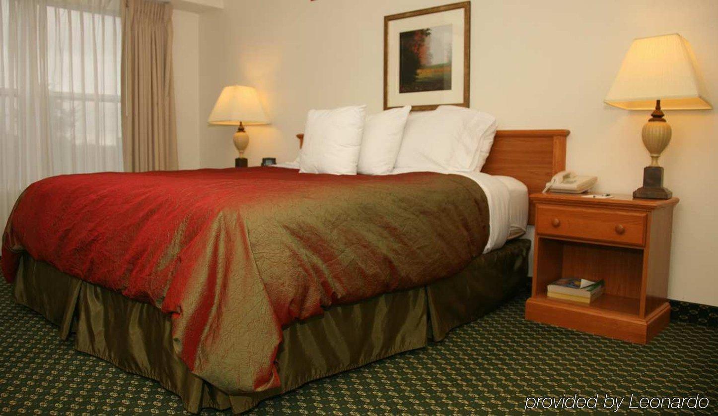 Homewood Suites Grand Rapids Room photo